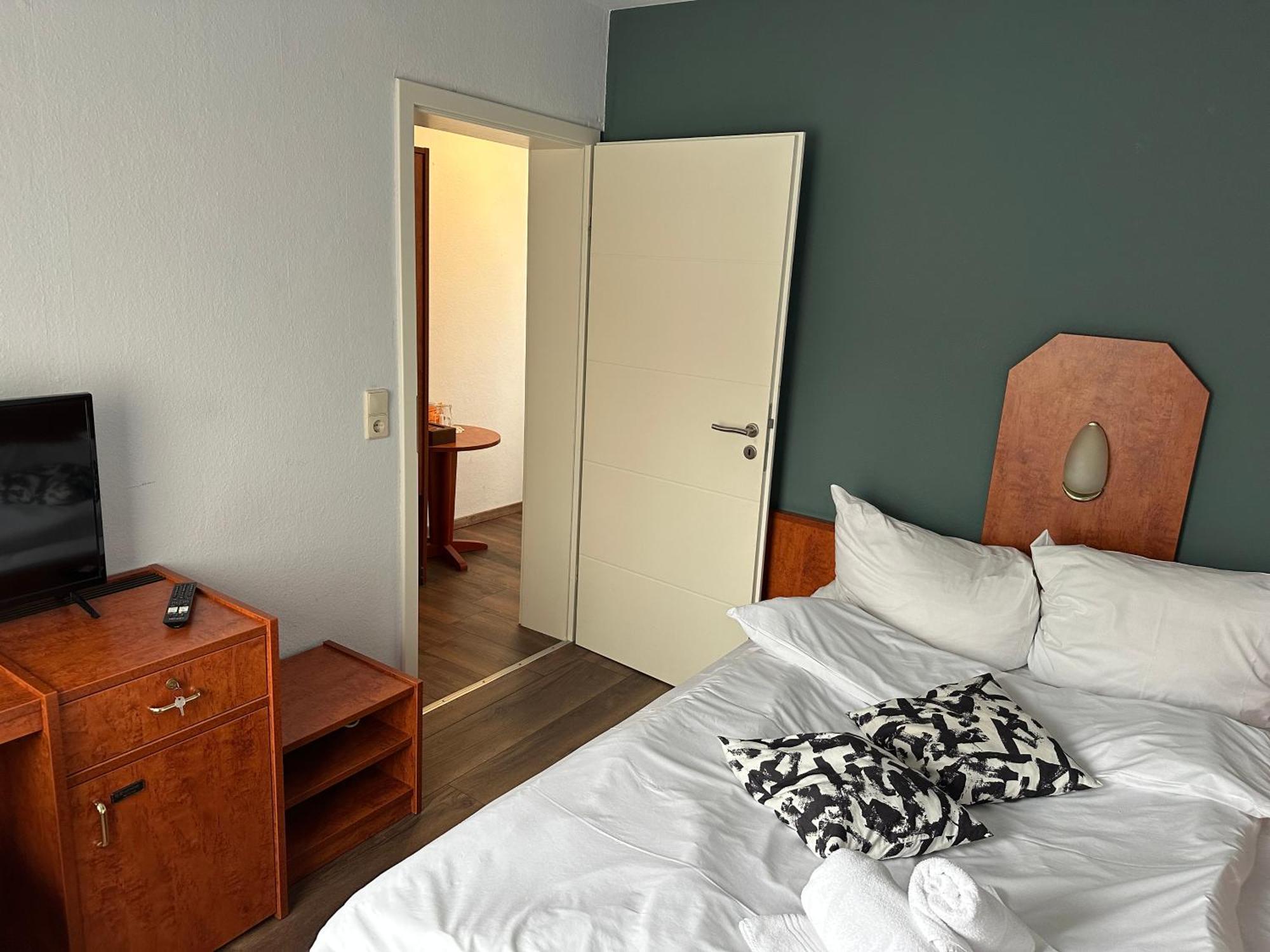 Hotel Bone To Salzgitter Exterior foto